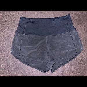 Woman's Lululemon High Rise Speed Up Shorts